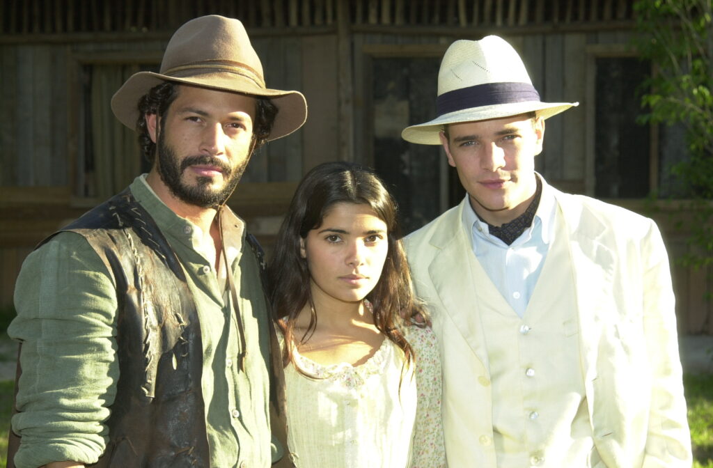 Tobias (Malvino Salvador), Zuca (Vanessa Giácomo) e Luís Jerônimo (Daniel de Oliveira)