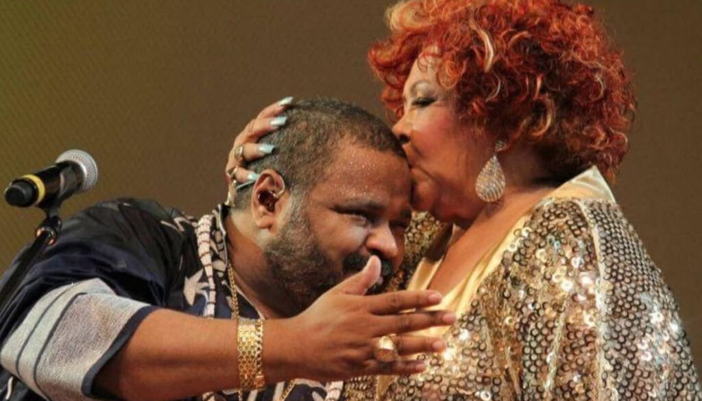 Alcione presta homenagem a Arlindo Cruz