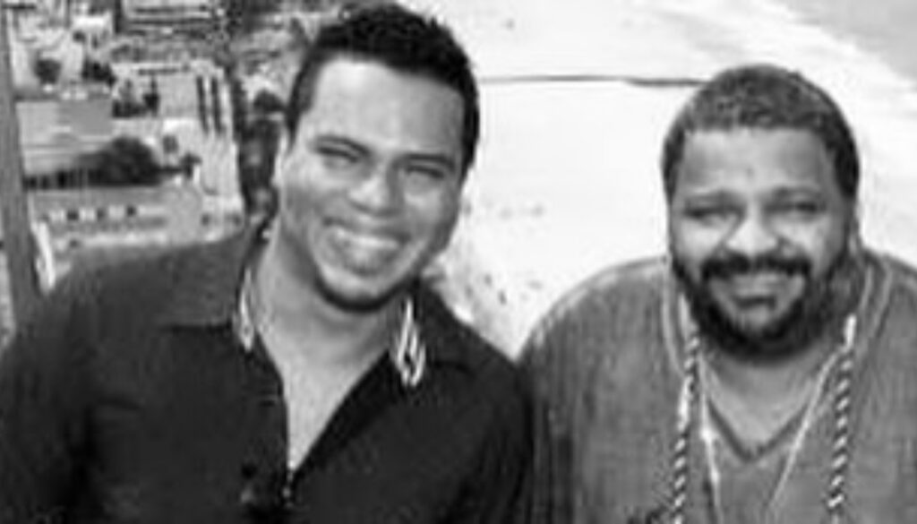 Bruno Cardoso presta homenagem a Arlindo Cruz