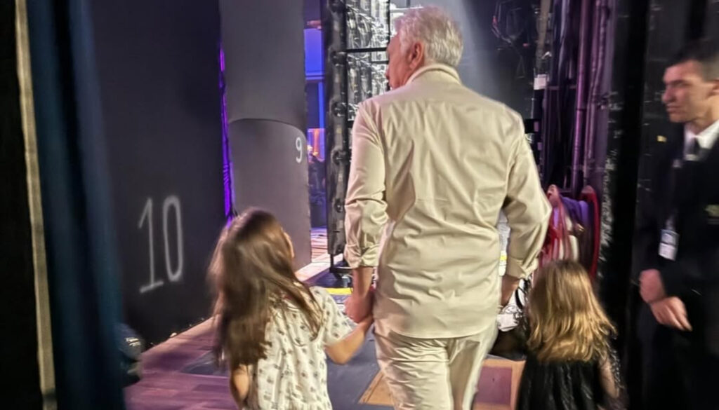 Pedro Bial e as filhas Laura e Dora