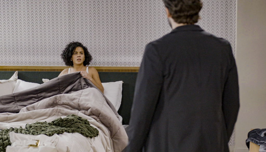 Cenas de "Vale Tudo". (Créditos: Reprodução / Globo)