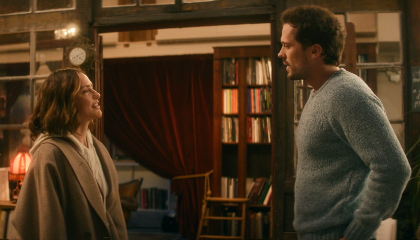 Livraria do filme “Borbulhas de Amor” existe mesmo? Les Étoiles é o sonho dos leitores