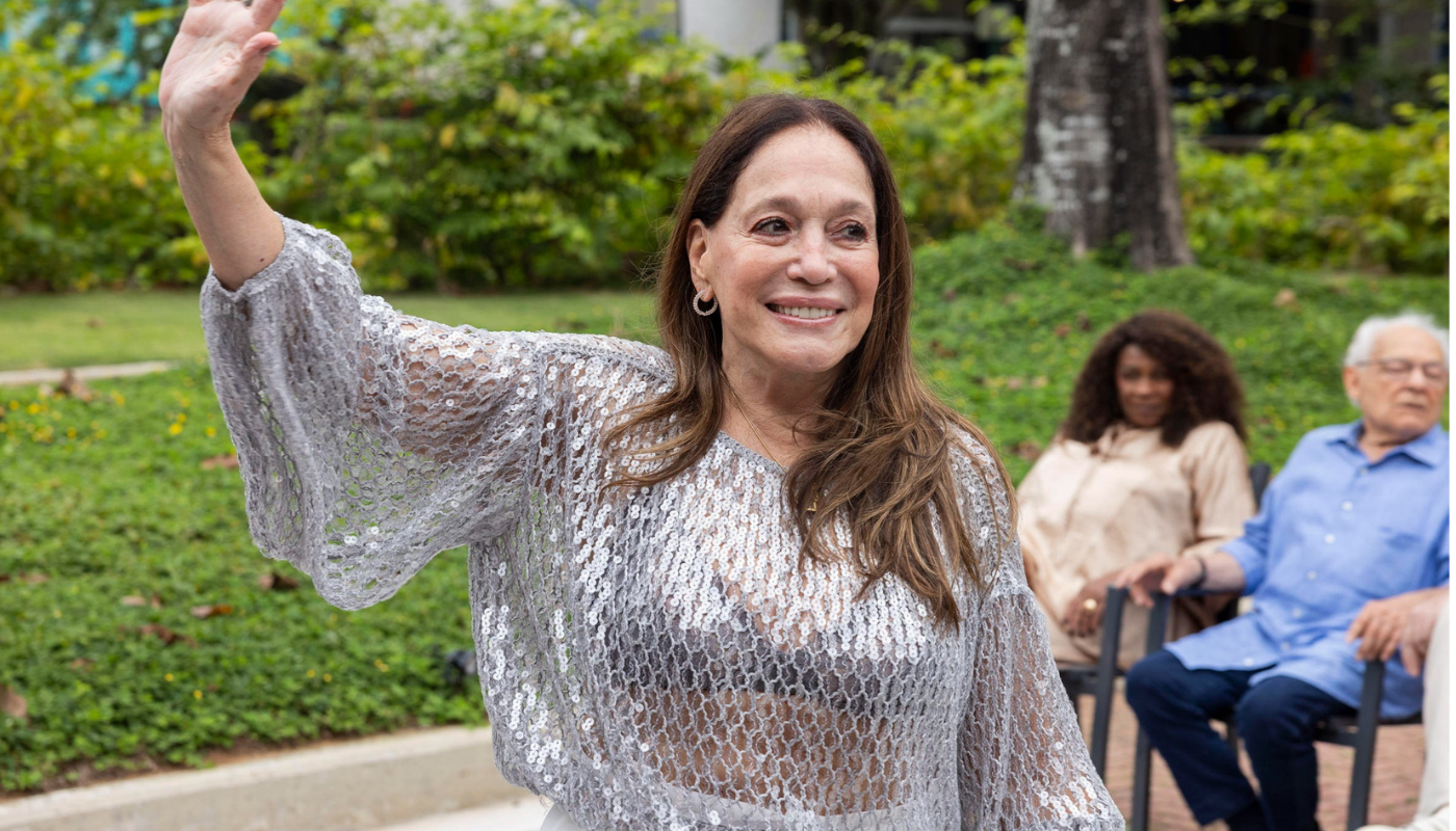 Susana Vieira solta o verbo em homenagem da Globo: corte de custos, piada infame com peru e mais