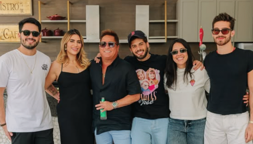 Leonardo com cinco dos seis filhos. (Créditos: Reprodução / Instagram @jessicabeatrizcosta)