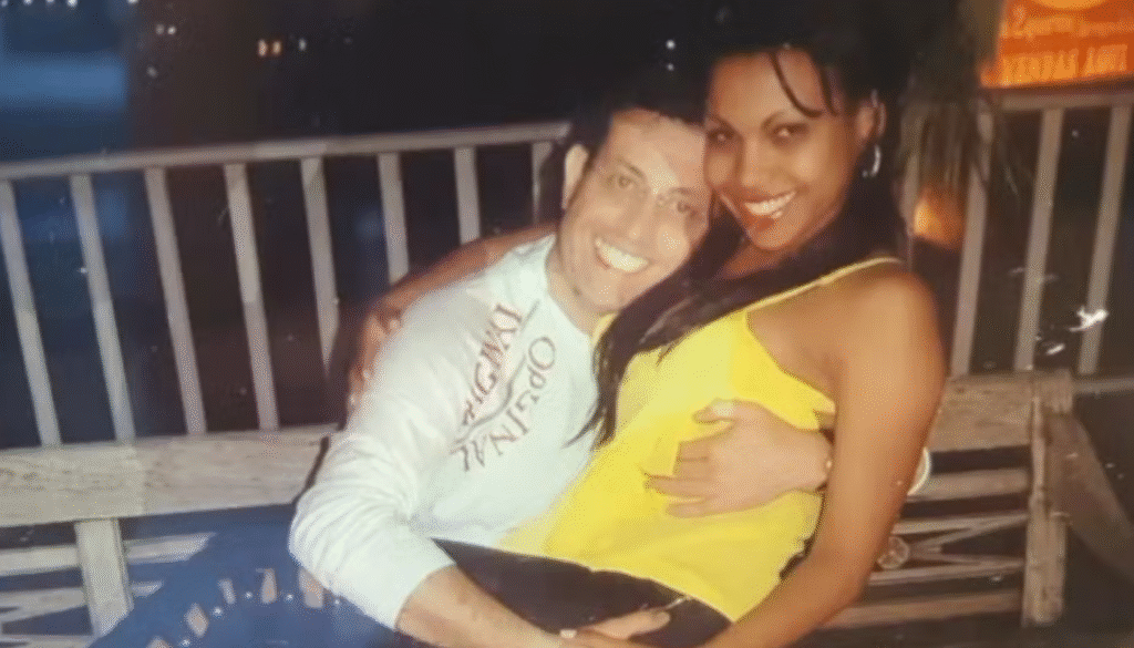 Sol Vega e o marido. (Créditos: Reprodução / Instagram @solvegaoficial)