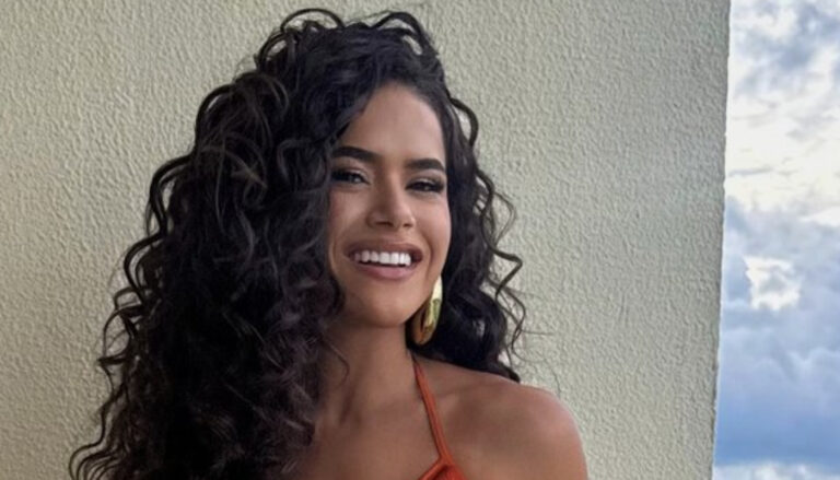 Maisa rebate internauta que a acusou de ter lente nos dentes