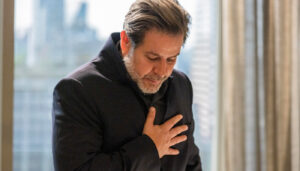 Vilão será assassinado, mas é tão odiado que tem uma lista recheada de suspeitos de “Quem matou Santiago Ferette”