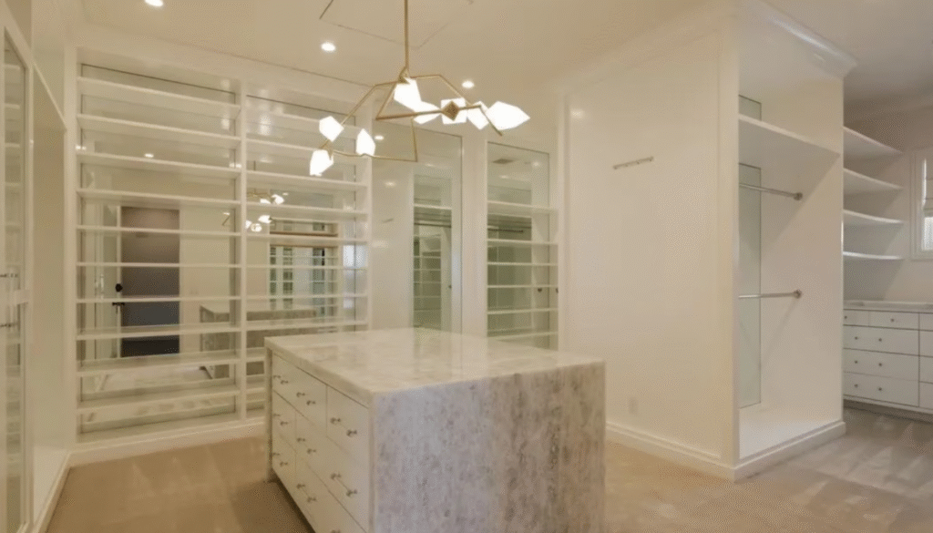 Mansão de Kylie Jenner.