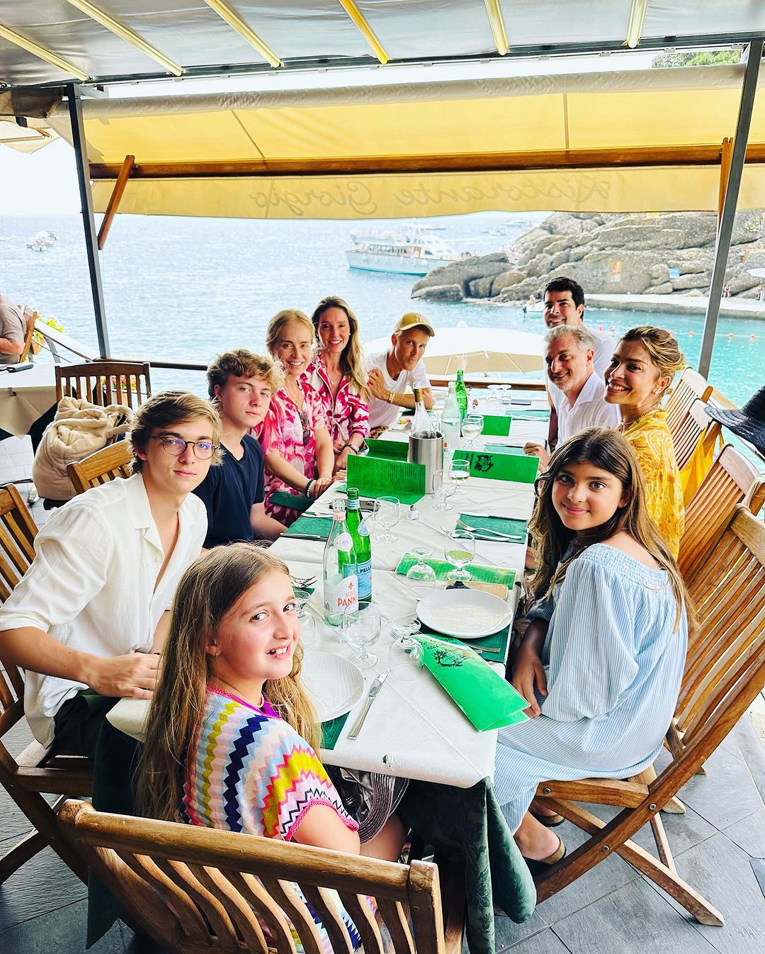 Angélica e Grazi Massafera reuniram as famílias na Itália recentemente