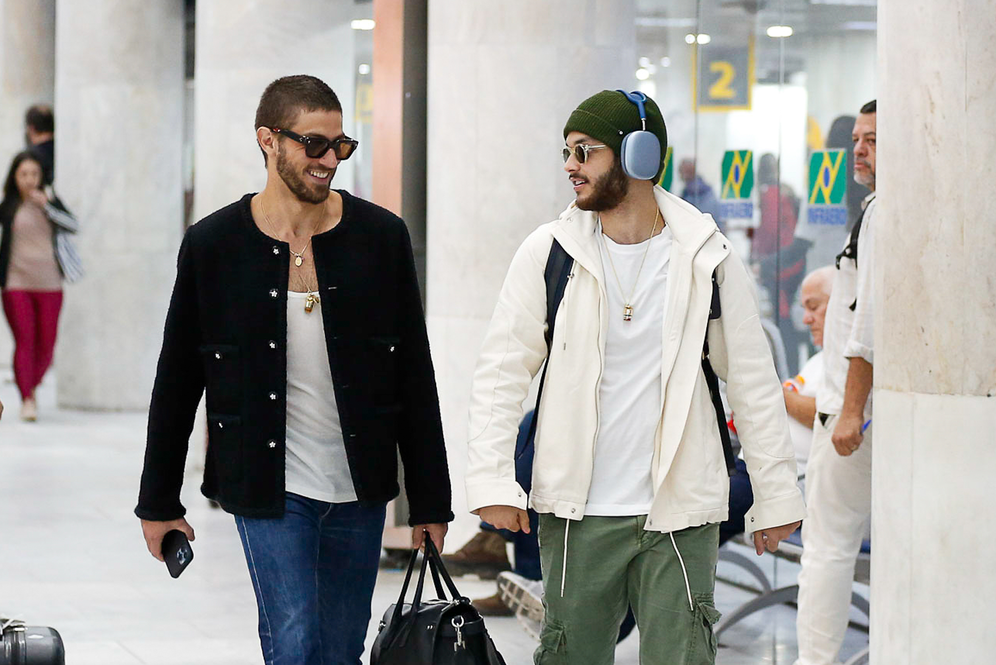 Chay Suede e o irmão, Guilherme
