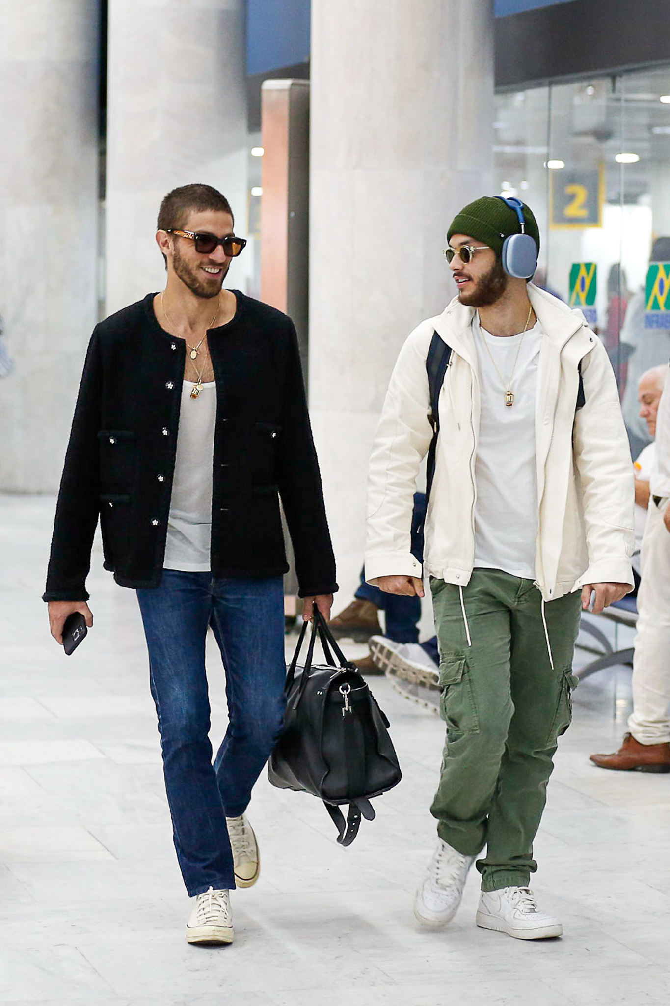 Chay Suede e o irmão, Guilherme
