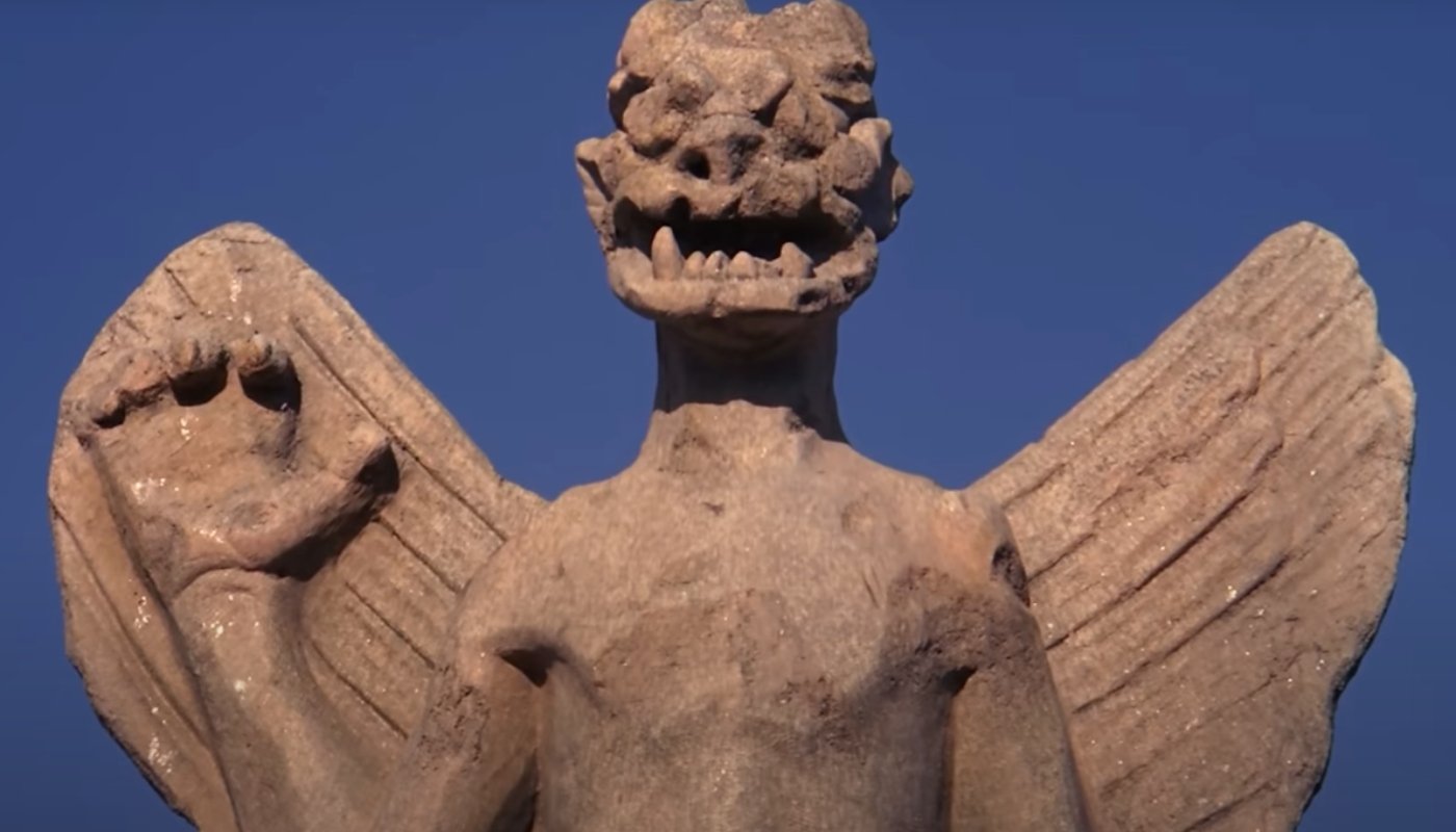 Estátua de Pazuzu mostrada no início do filme