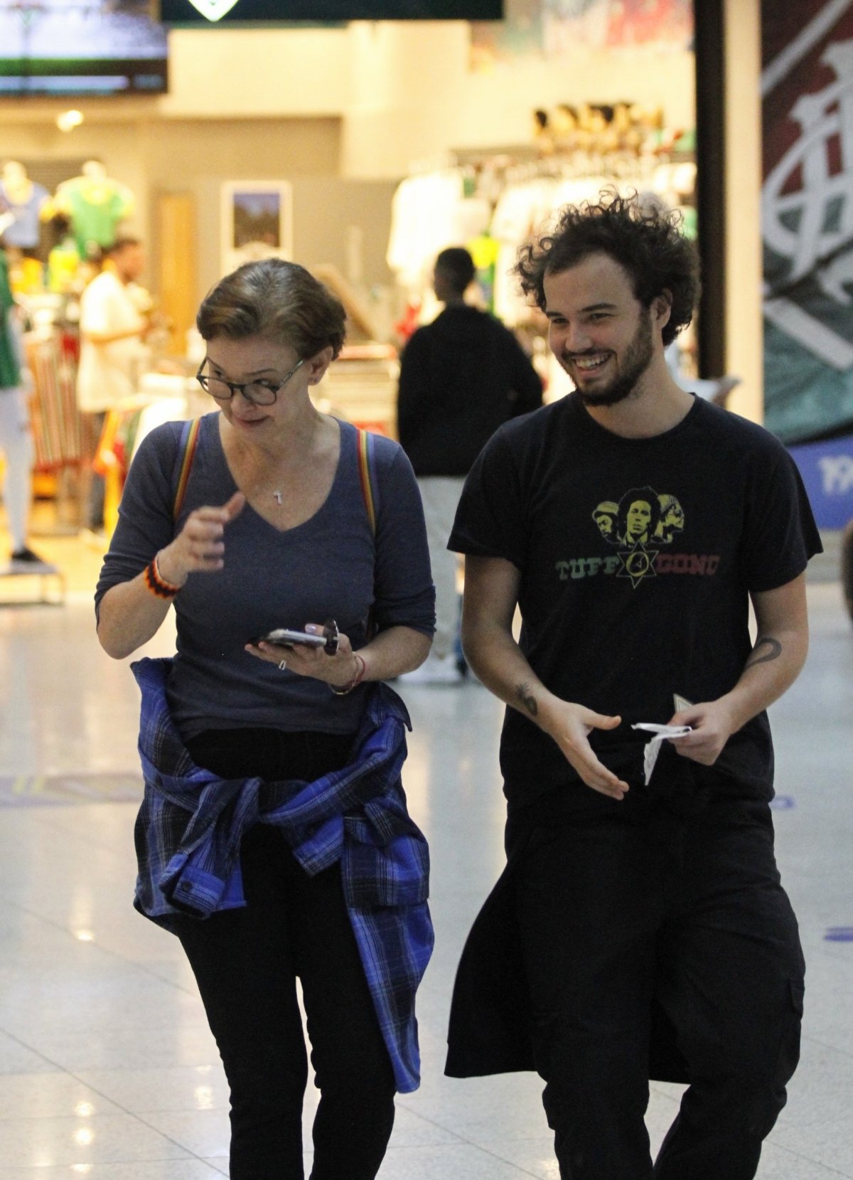 Júlia Lemmertz e o filho, Miguel