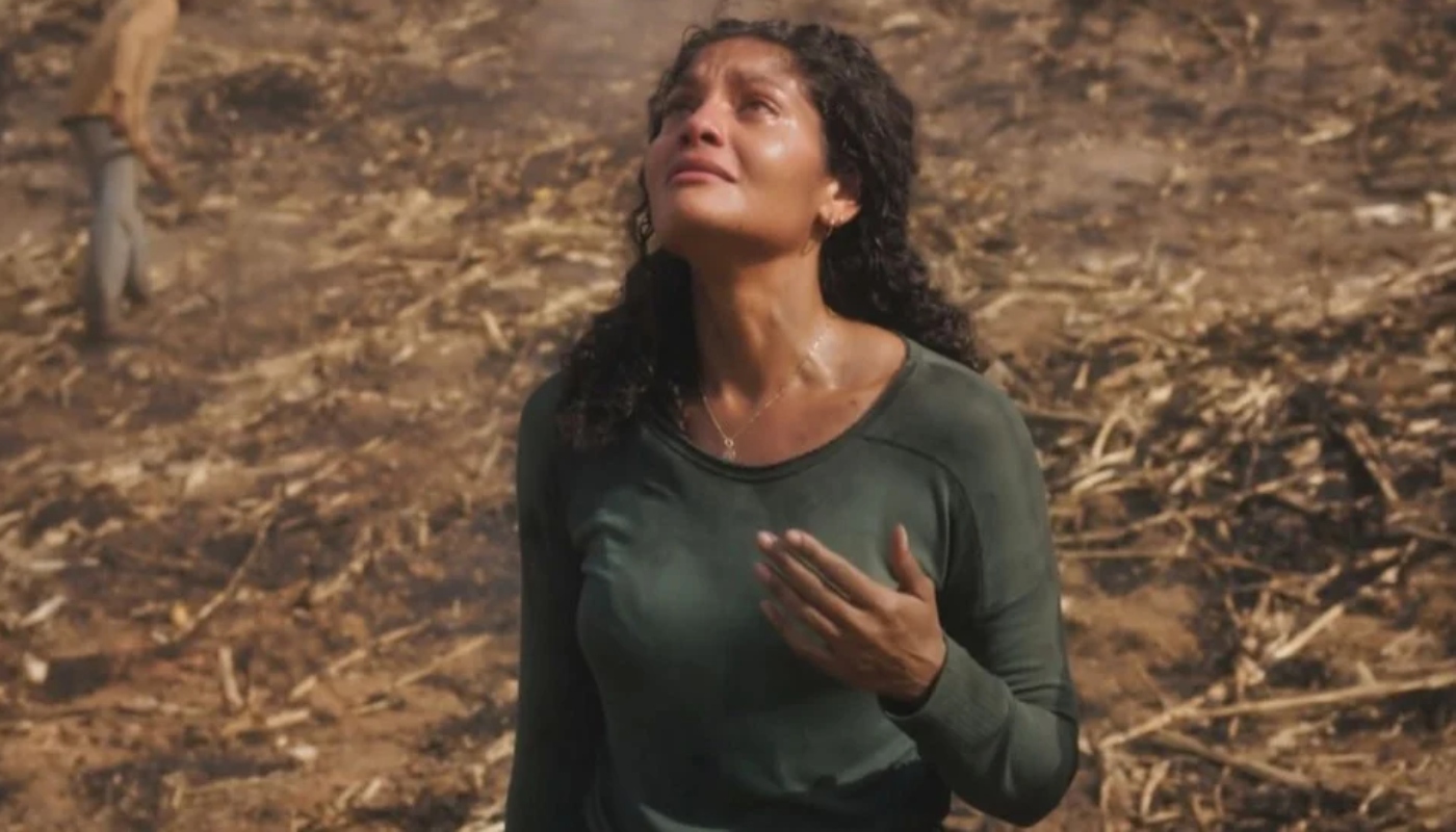 Aline (Barbara Reis) em 