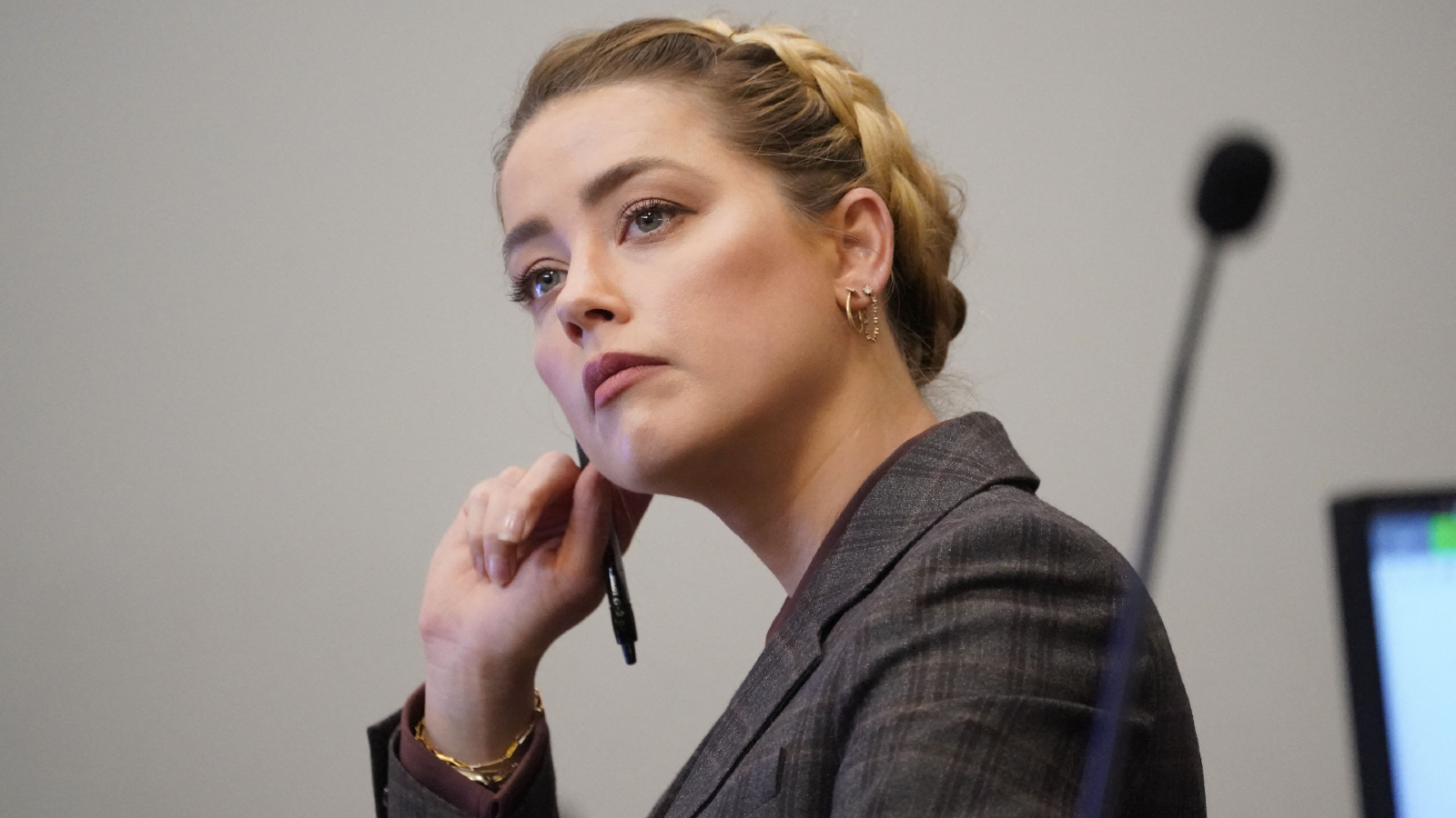 Amber Heard no tribunal dos Estados Unidos