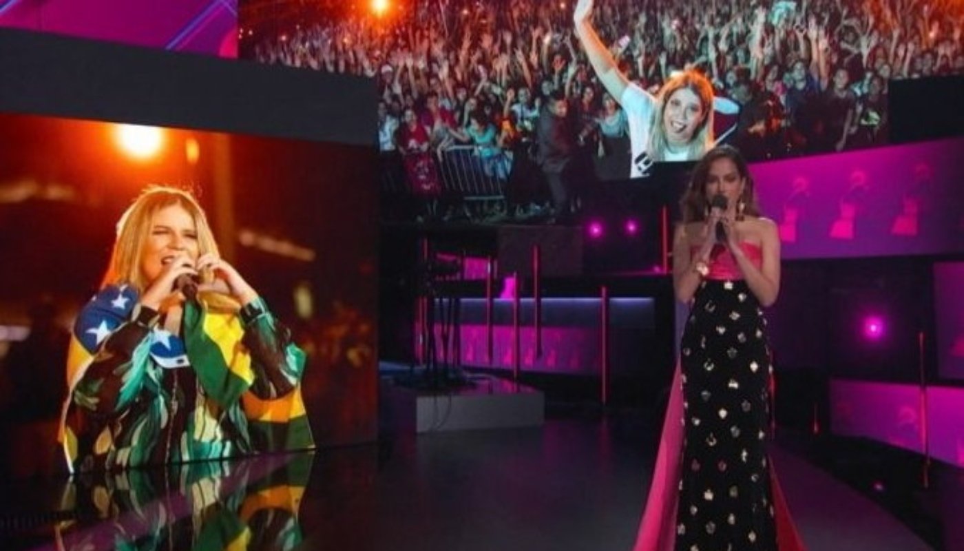 Anitta homenageia Marília Mendonça no Grammy Latino: discurso foi lindo e forte