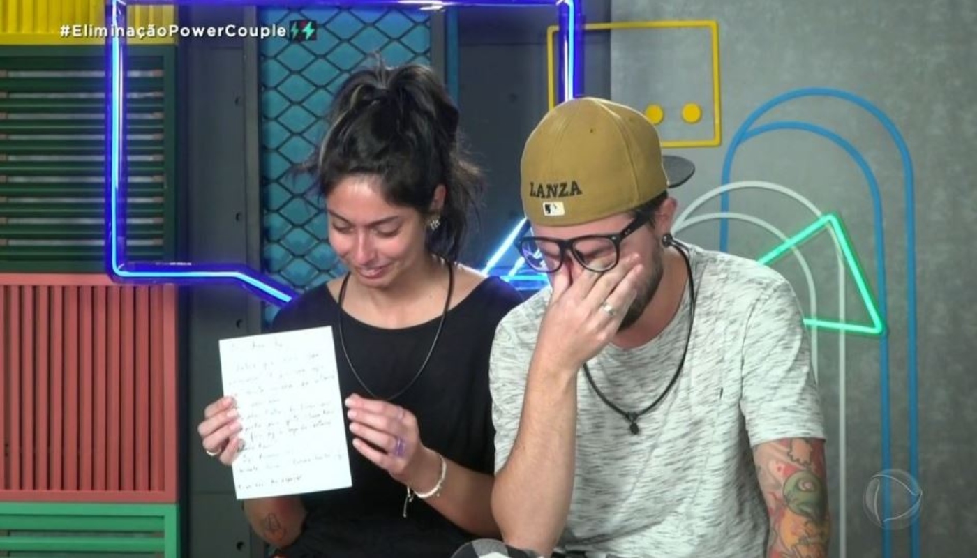 Anne e Pe Lanza se emocionam com carta no