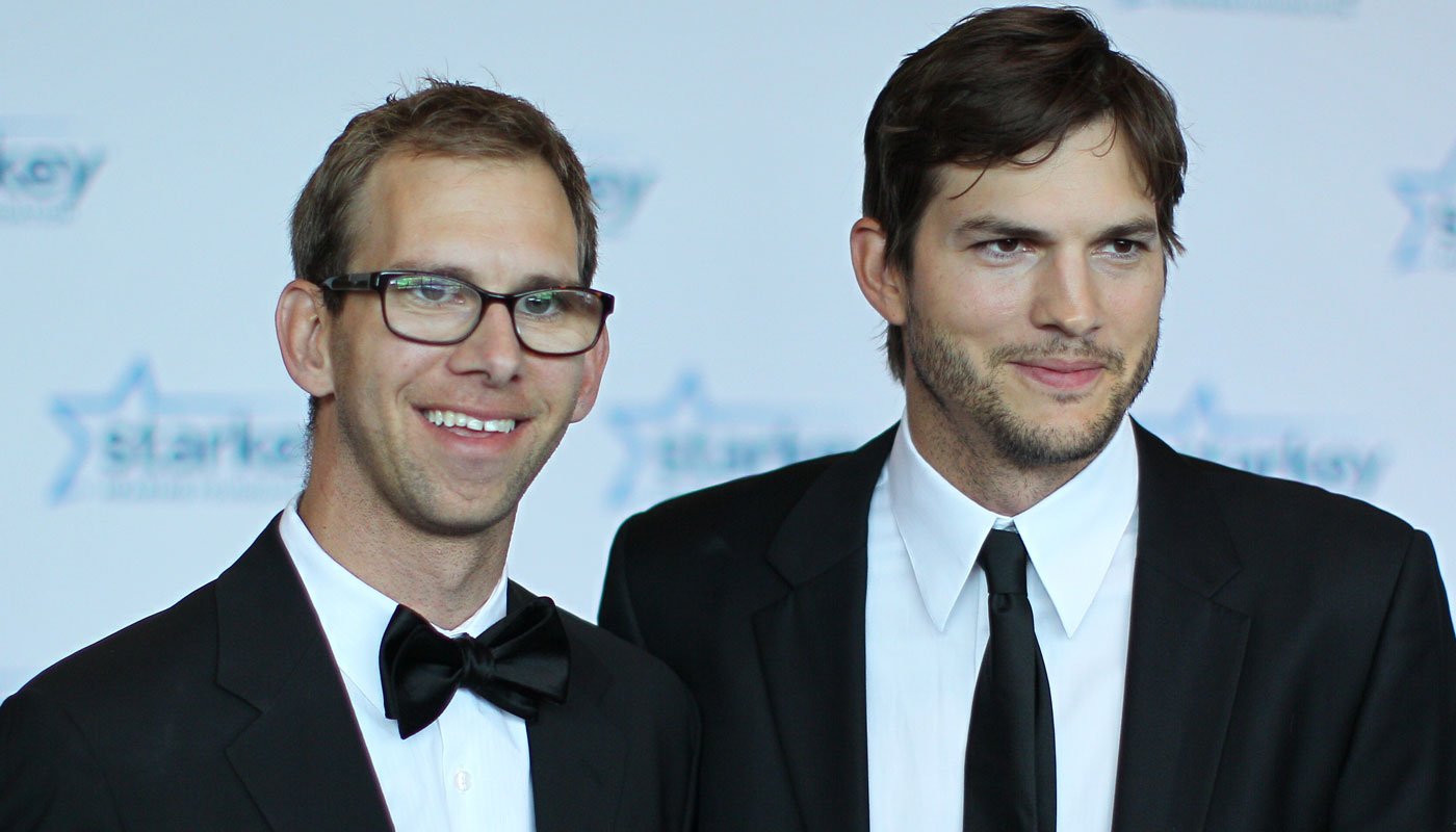 Gêmeo de Ashton Kutcher tem paralisia cerebral e ensinou ao irmão por que não é digno de pena