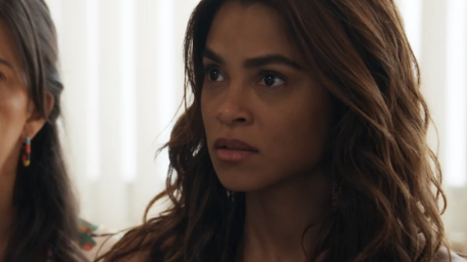 Brisa (Lucy Alves)