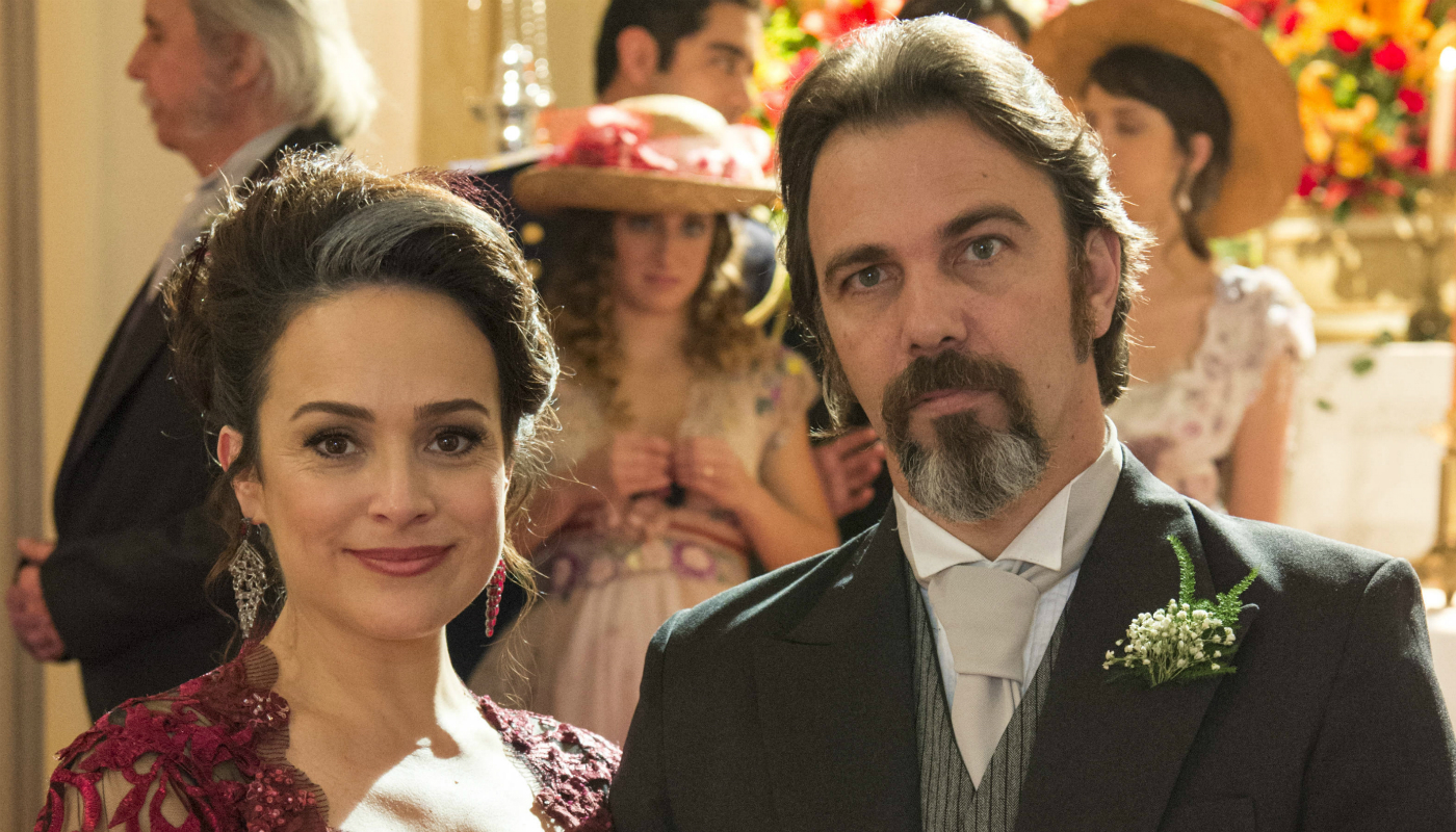 Casamento “coletivo” terá Julieta de vermelho e Jane de azul no altar: veja fotos da festa