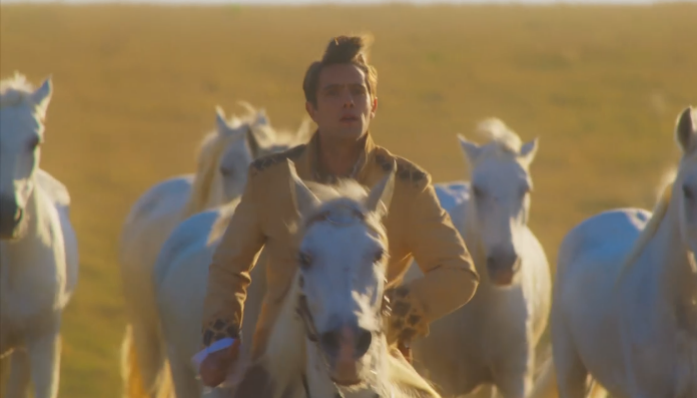 Revelação de Danilo choca fãs de “Espelho” e gera teoria sobre Cris que muda TUDO