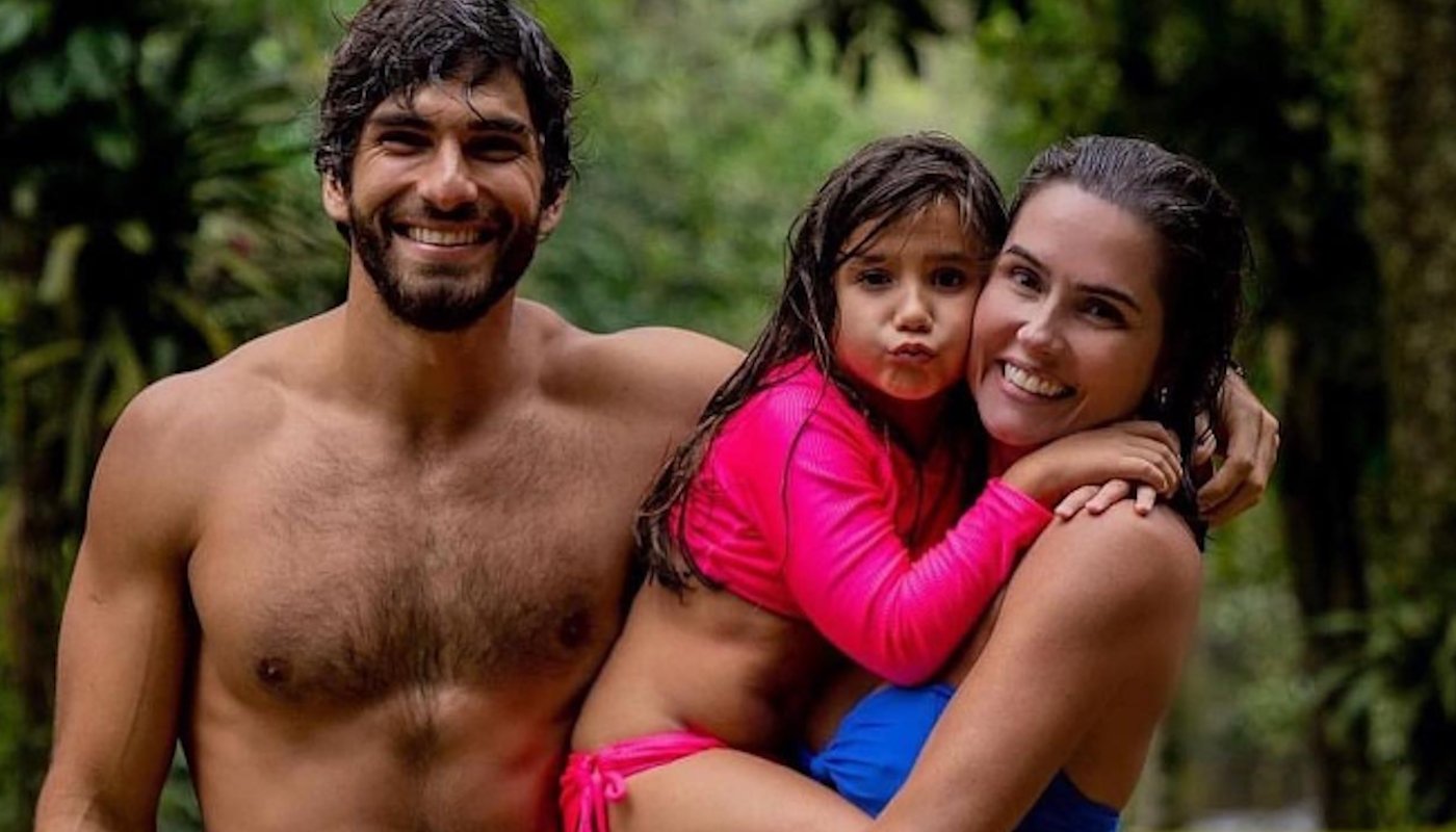 Hugo Moura e Deborah Secco são pais de Maria Flor