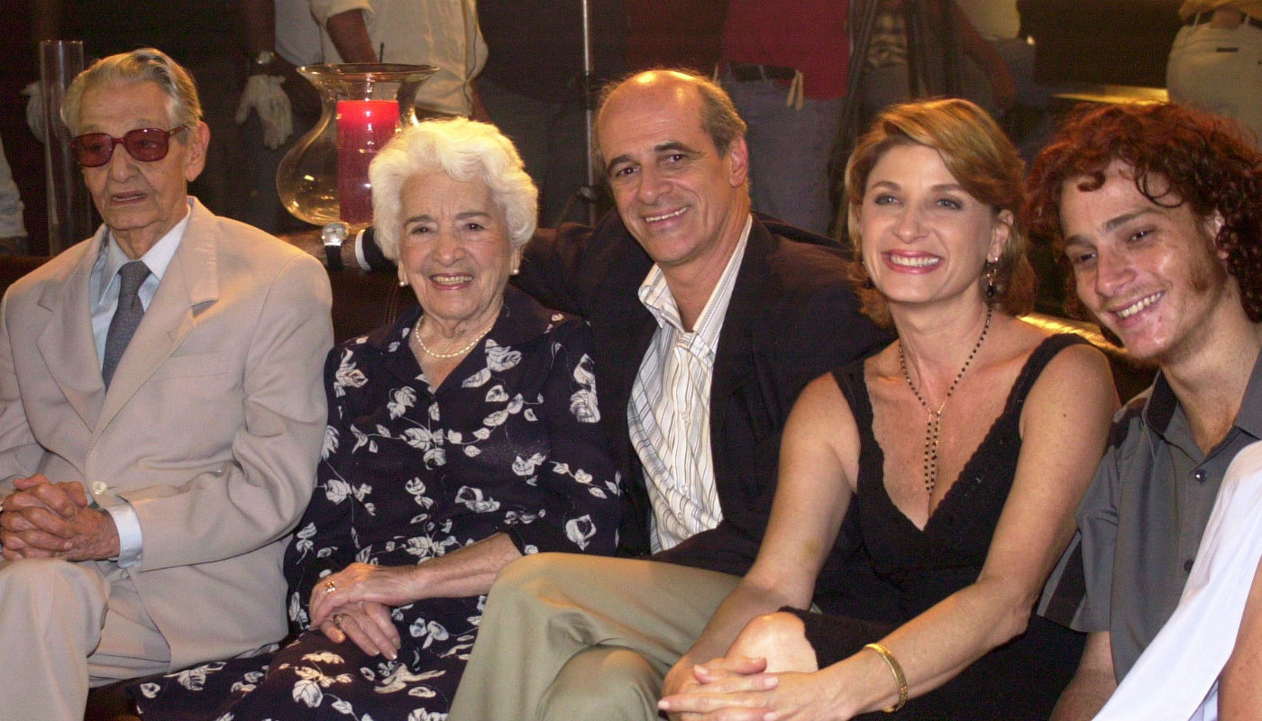 “Mulheres Apaixonadas” estreou no Viva e público está ansioso para rever surra de Dóris