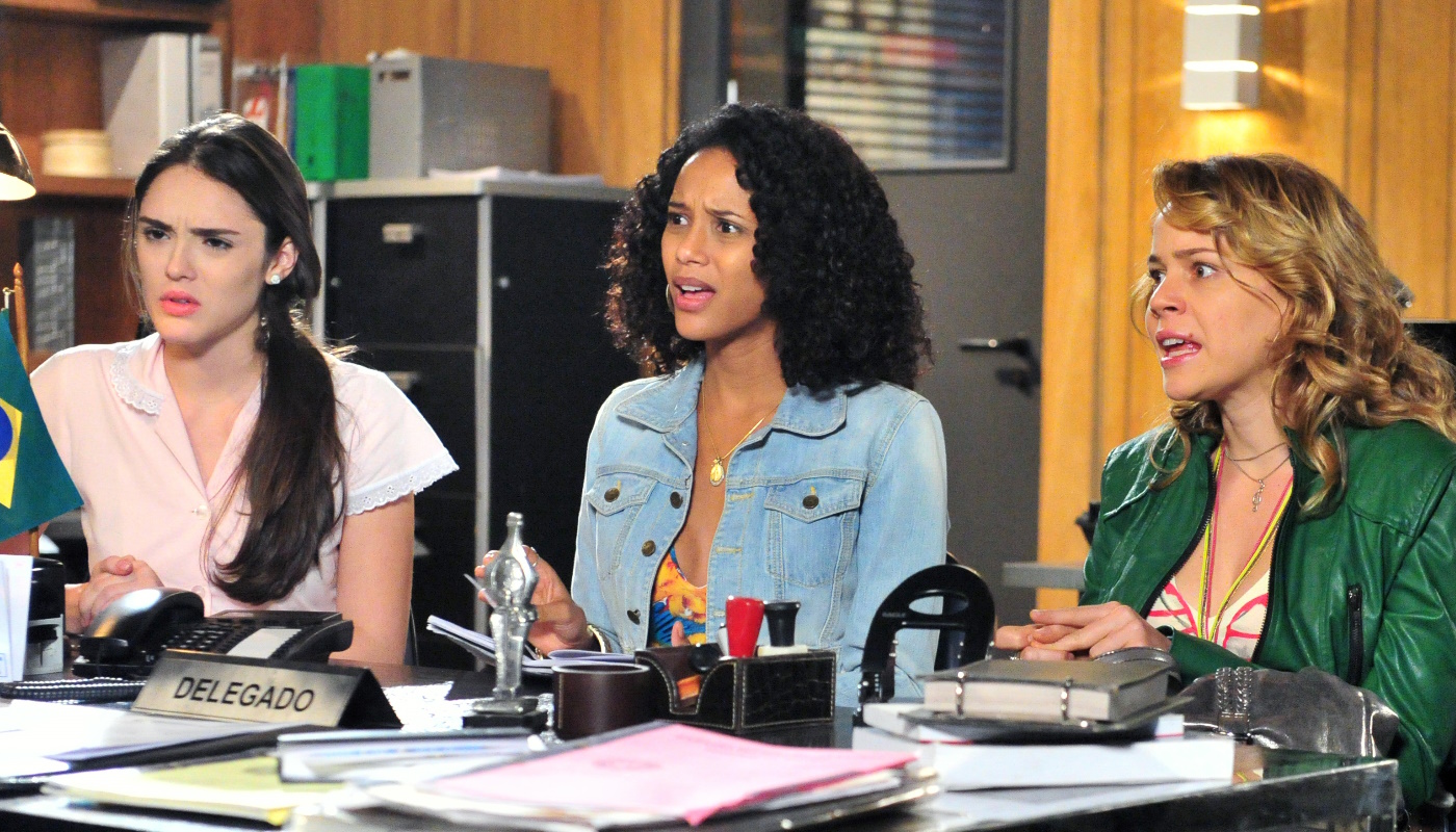 Cida (Isabelle Drummond), Penha (Taís Araujo) e Rosário (Leandra Leal) em