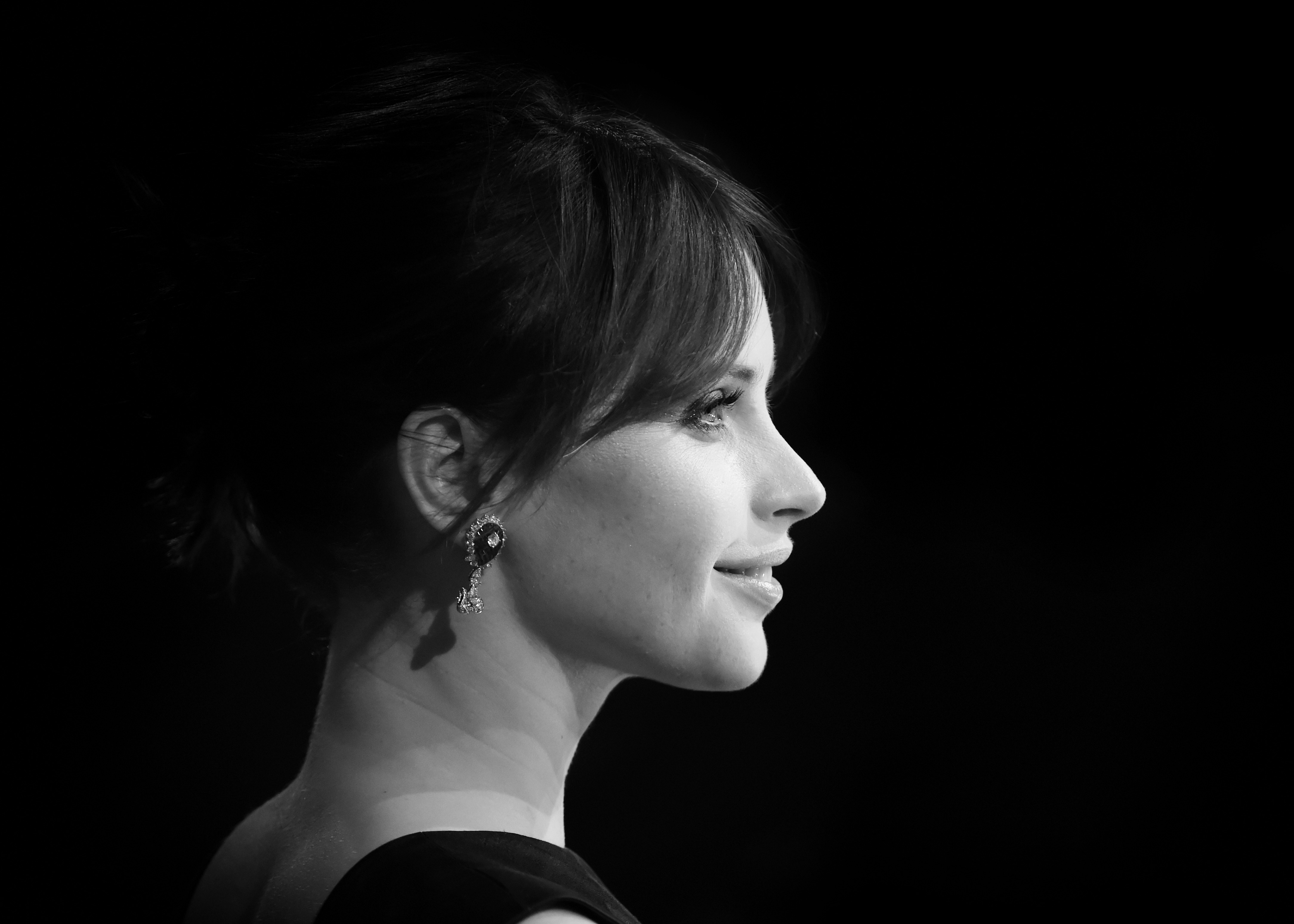 Com Felicity Jones, Star Wars tem spin off anunciado para 2016