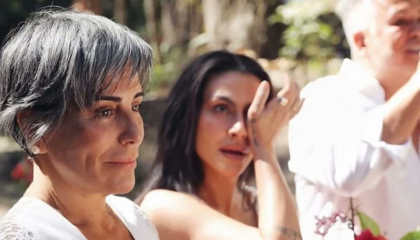 Gloria Pires se emociona no casamento de Cleo Pires