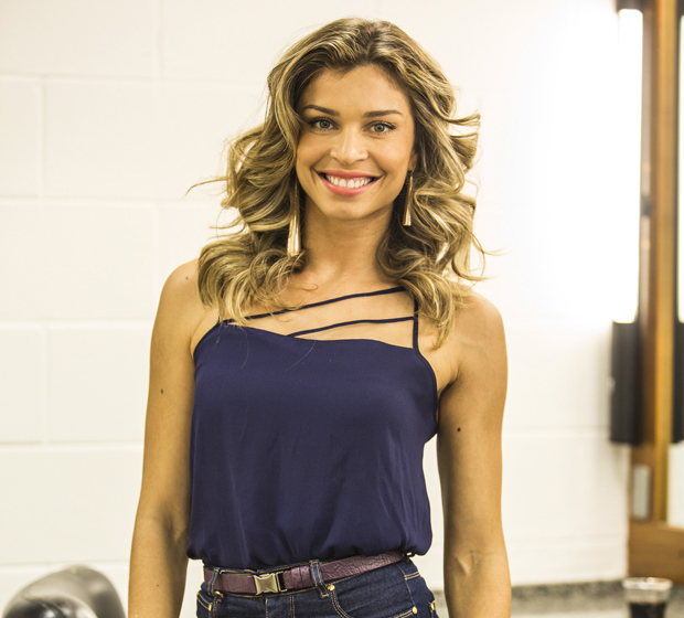 Cabeleireiro e maquiador das celebridades revela truques das clientes