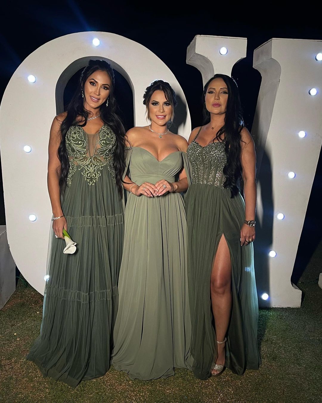 Deolane Bezerra e as irmãs, Dayanne e Daniele