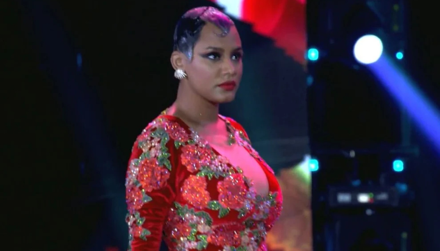 Jéssica Ellen dança tango na 