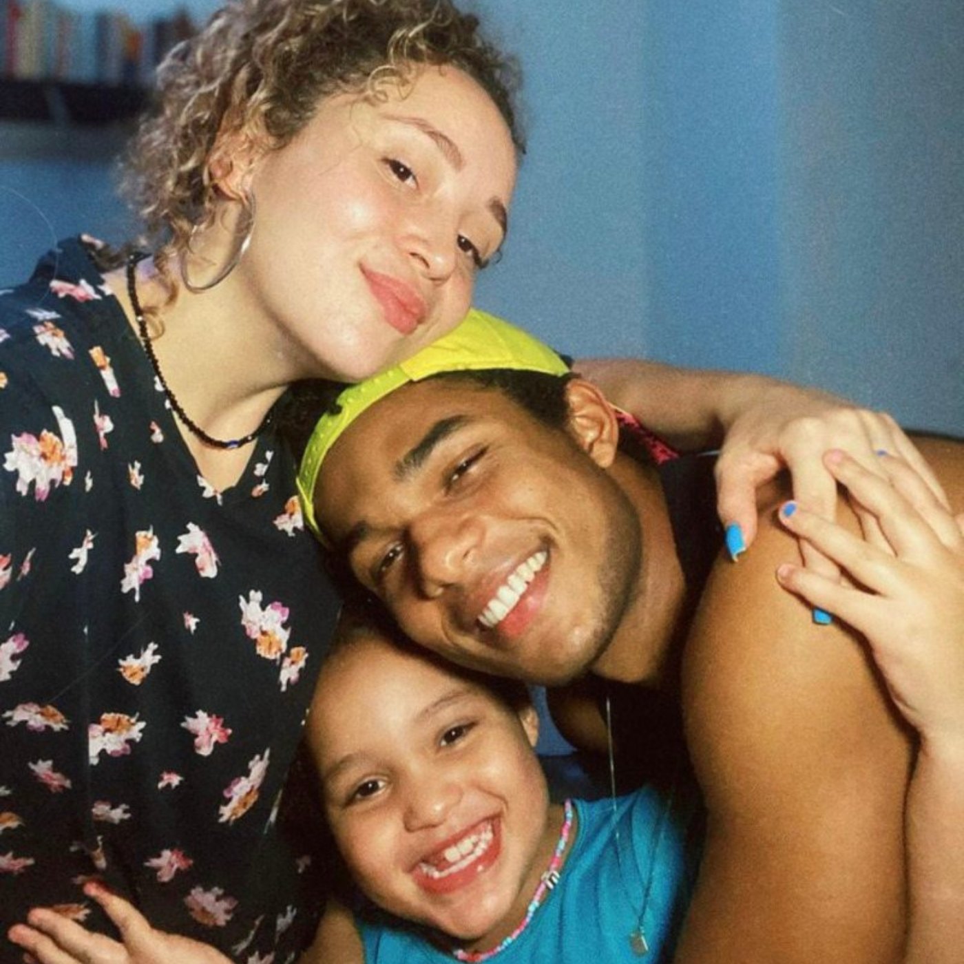 Juan Paiva com a esposa Luana e filha Analice