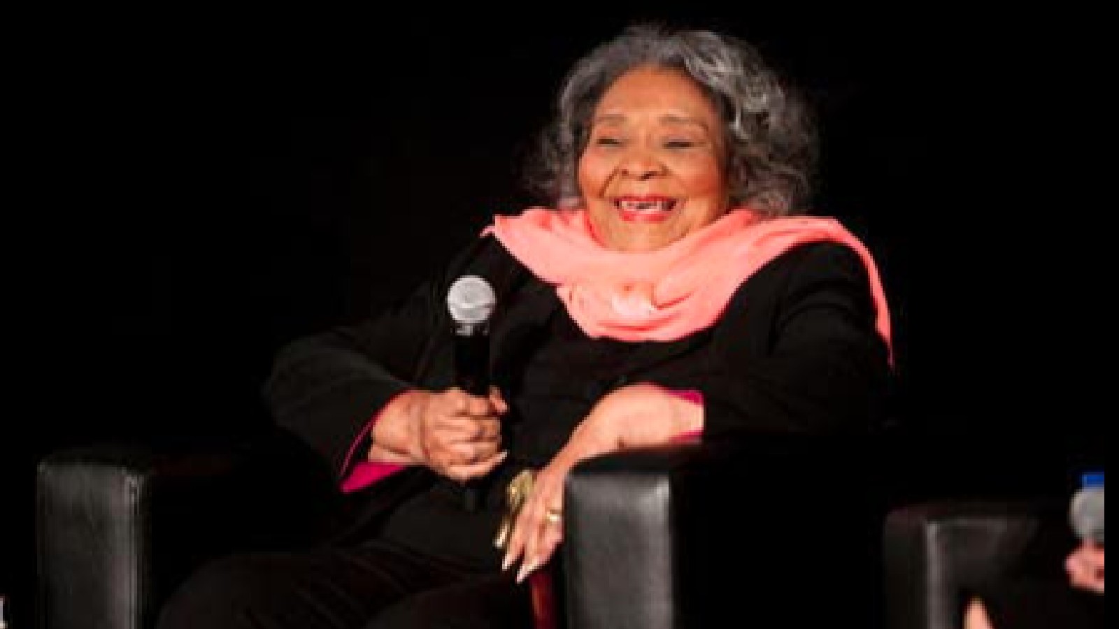 Juanita Moore também será eternizada na calçada da fama.