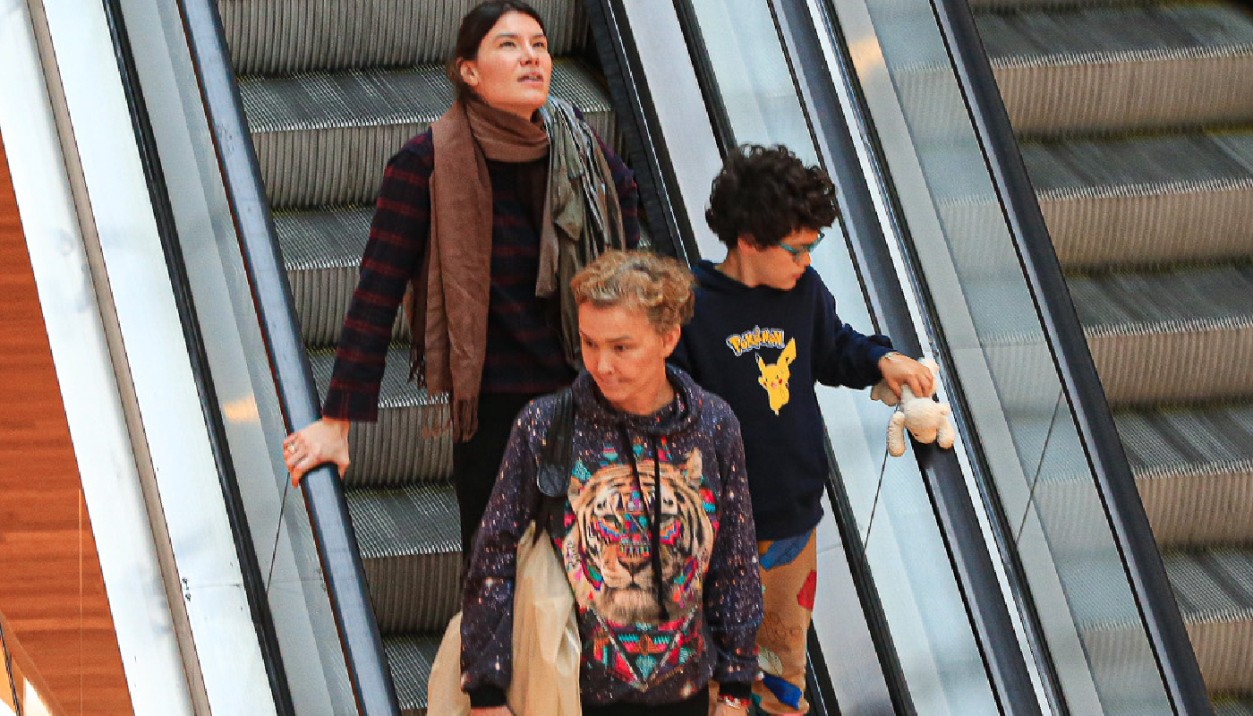 Família foi clicada durante o passeio no Village Mall, no Rio de Janeiro