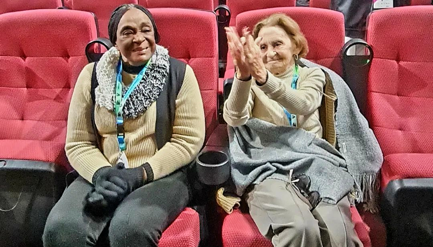 Léa Garcia e Laura Cardoso estavam juntas no Festival de Cinema de Gramado