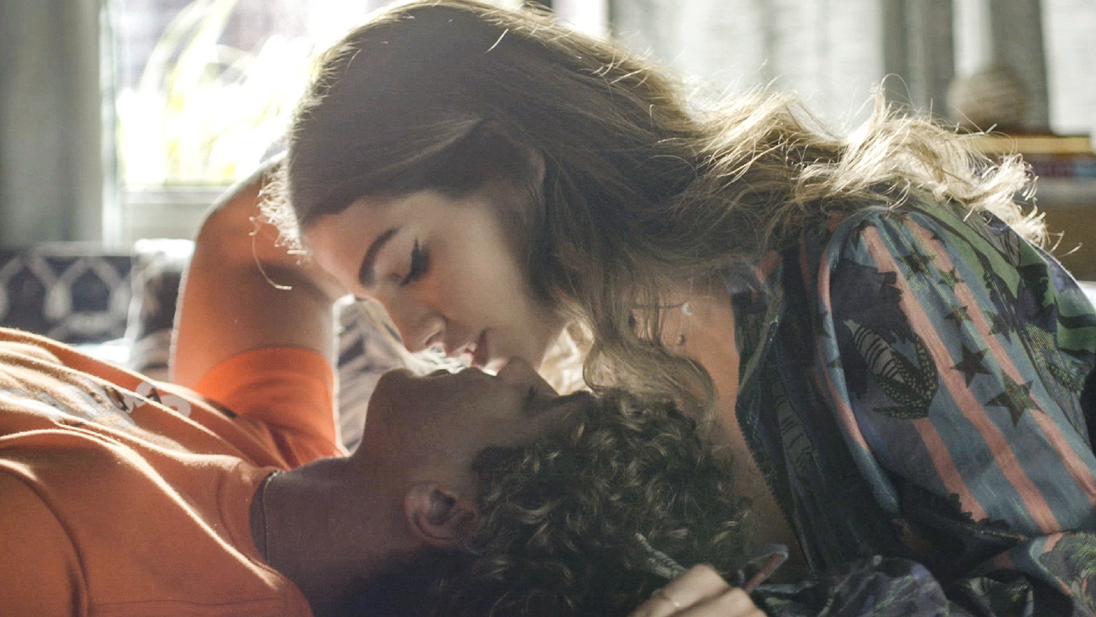 Lou (Vitória Bohn) e Rico (André Luiz Frambach)