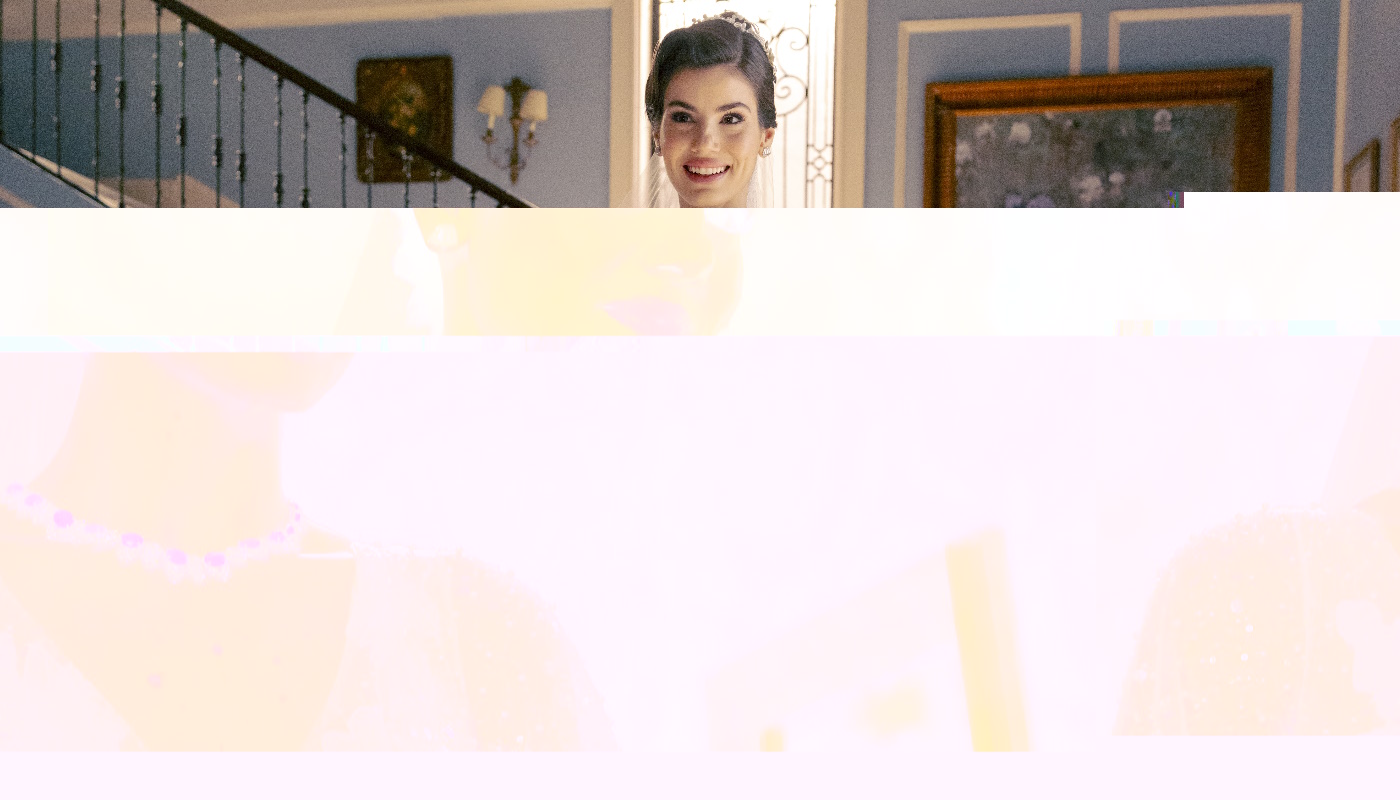 Marê (Camila Queiroz) vestida de noiva para o final de