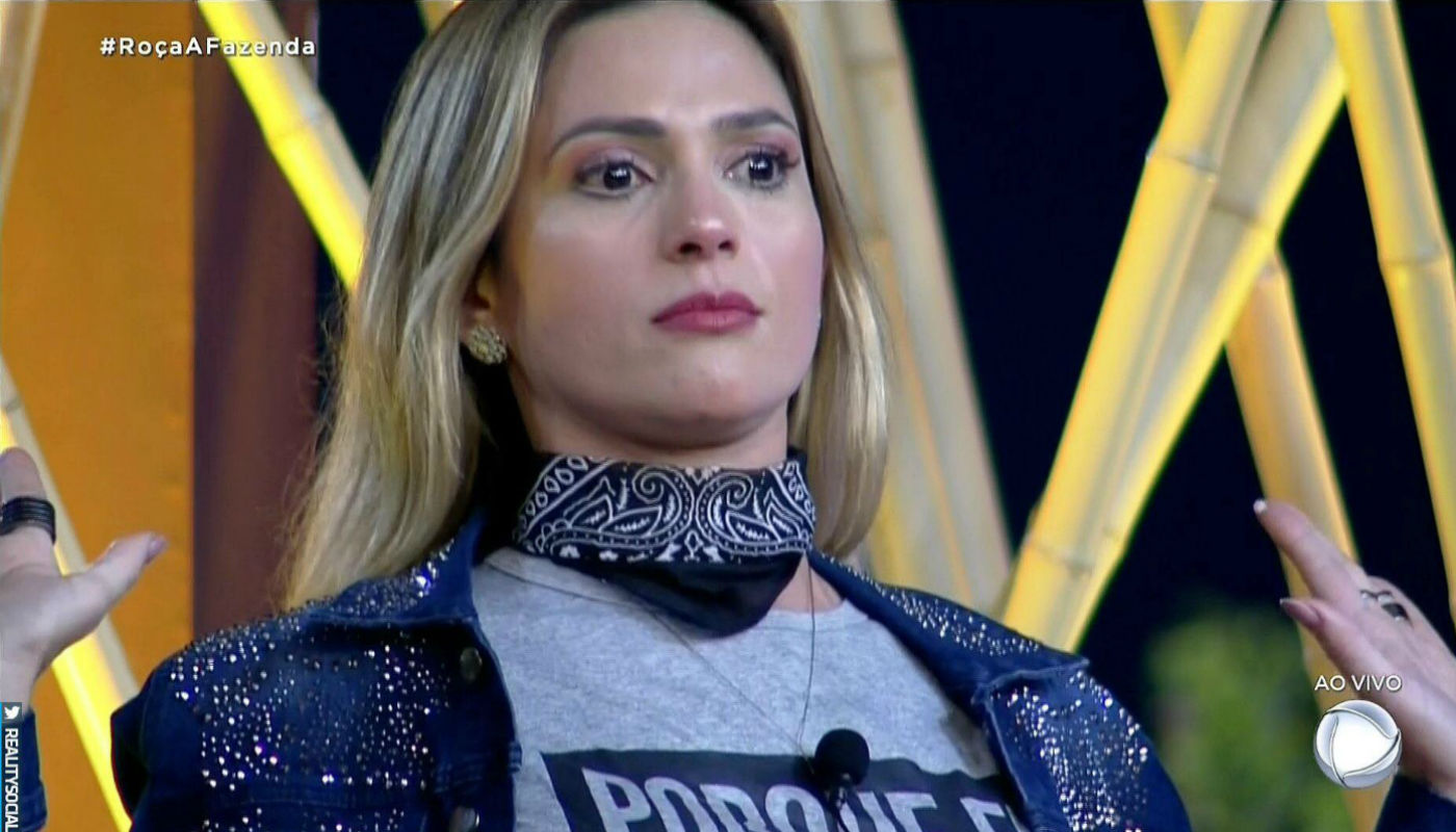 Record suspende votação de “A Fazenda” após suposta agressão de Catia: vídeo