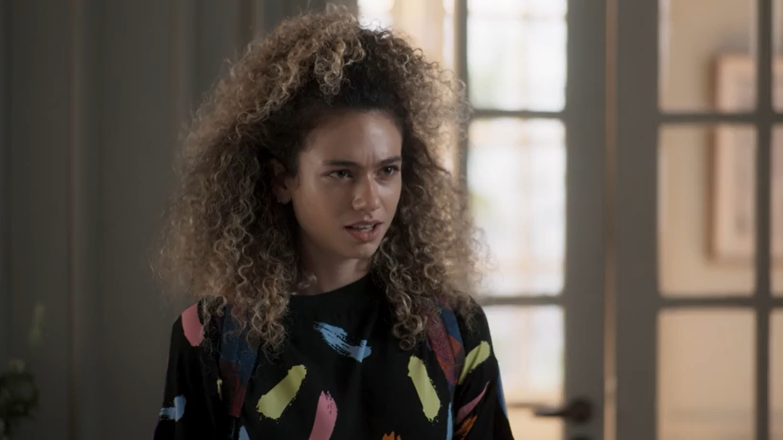 Nayara (Victoria Rossetti) em