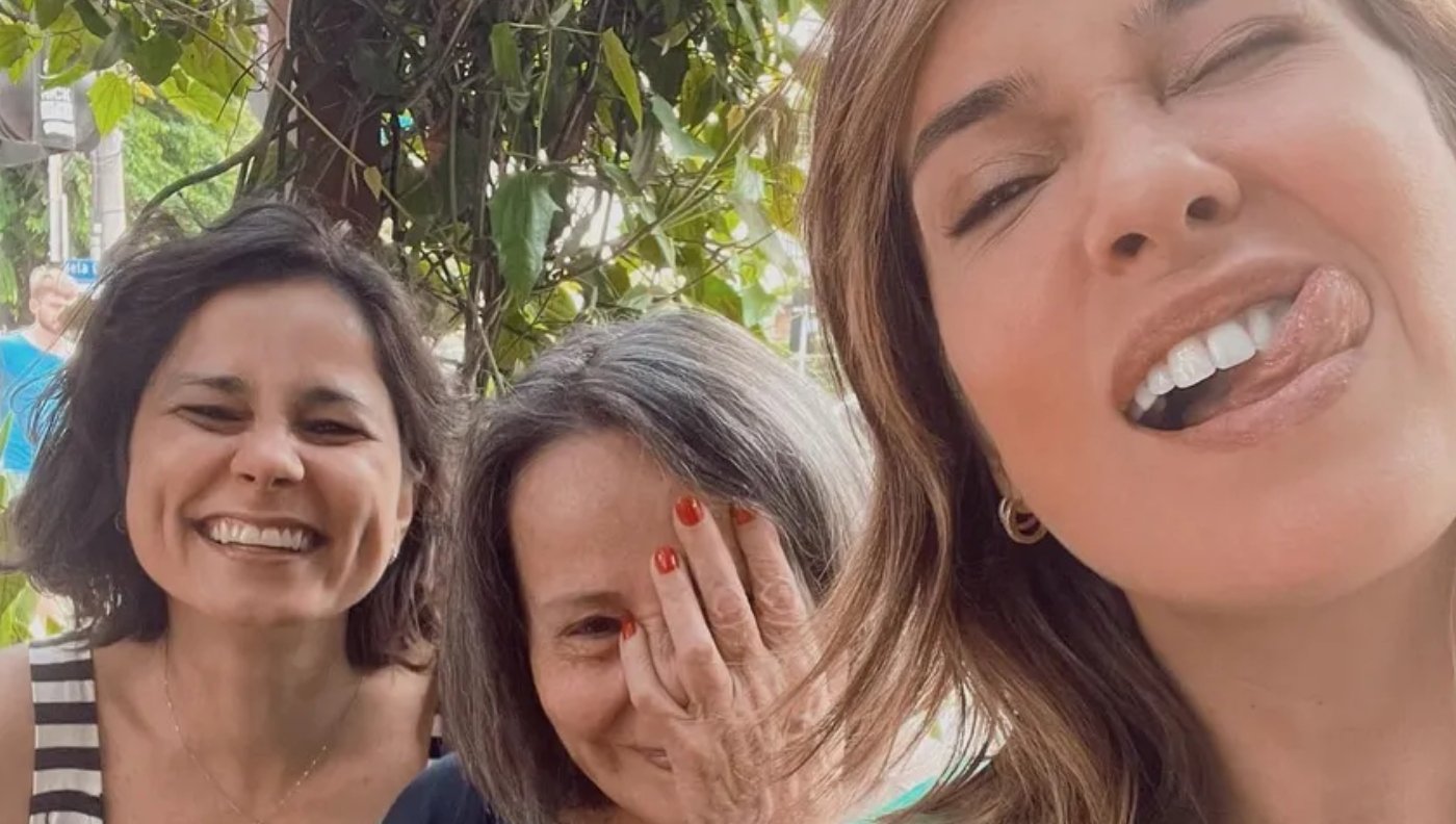 Paloma Duarte posou ao lado da mãe atriz e da irmã e semelhança surpreendeu: “Que genética”