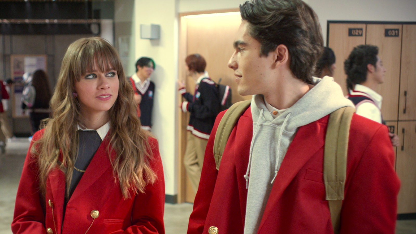 Jana (Azul Guaita) e Estebán (Sergio Mayer Mori) no remake de 