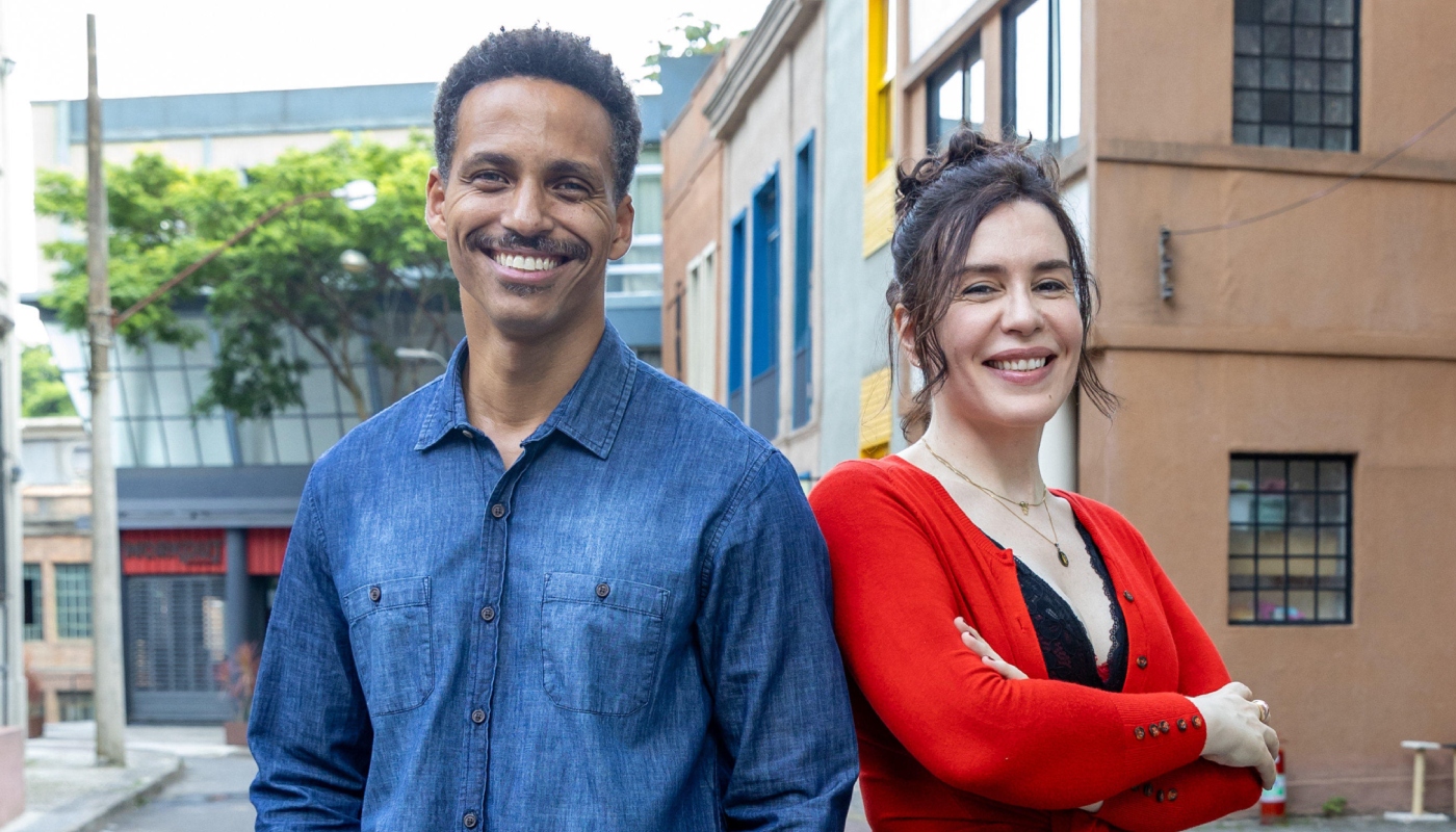 Rico (Pedro Caetano) e Renée (Maria Clara Spinelli) em 