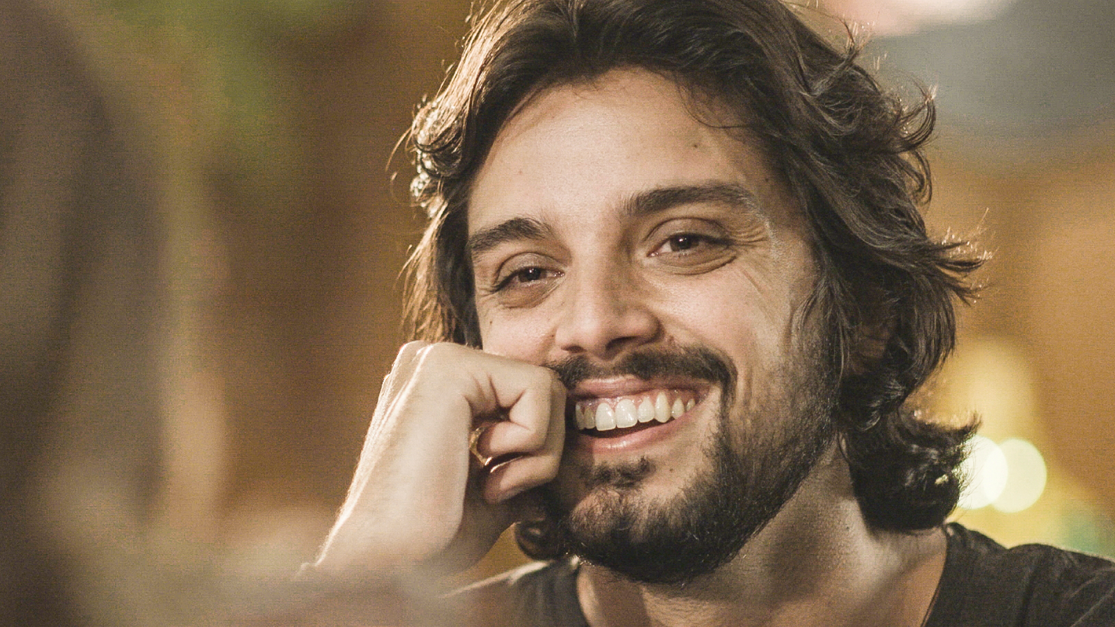 Rodrigo Simas fez parte do quadro de artistas da Globo por 10 anos