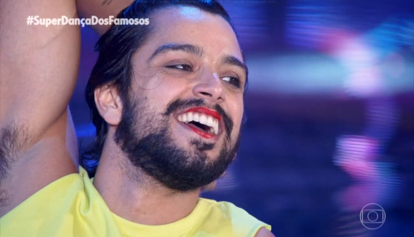 Deslize de Rodrigo Simas deixou júri em dúvida na “Super Dança”: saiu ileso