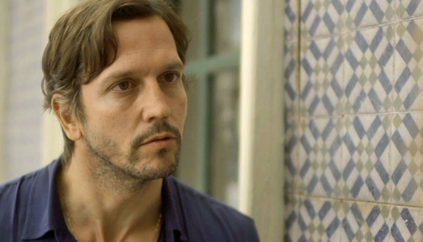 Mãe de Laureta dá golpe na própria filha e deixa vilã surtada em “Segundo Sol”: entenda