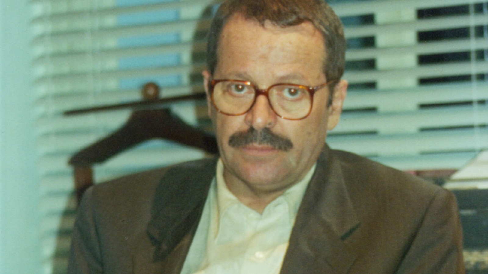 Senador Caxias (Carlos Vereza)