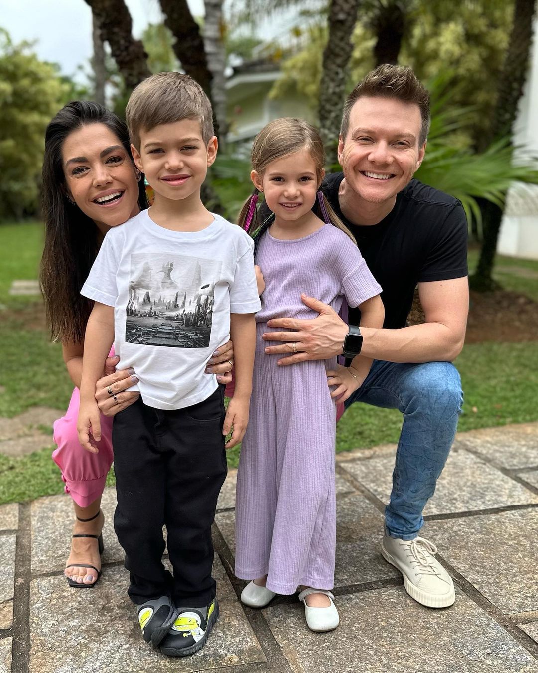 Thais Fersoza em família