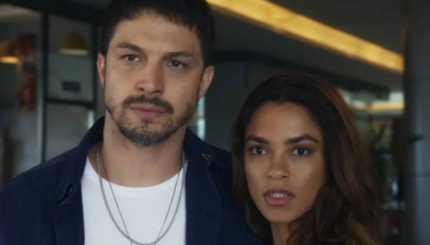 Brisa (Lucy Alves) e Oto (Romulo Estrela) em